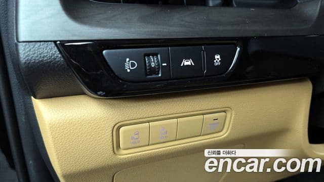 Kia Carnival 2022 — Фото 18/20