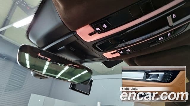 Porsche Cayenne 2023 — Photo 17/18