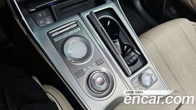 Genesis GV80 2021 — Şəkil 9/20