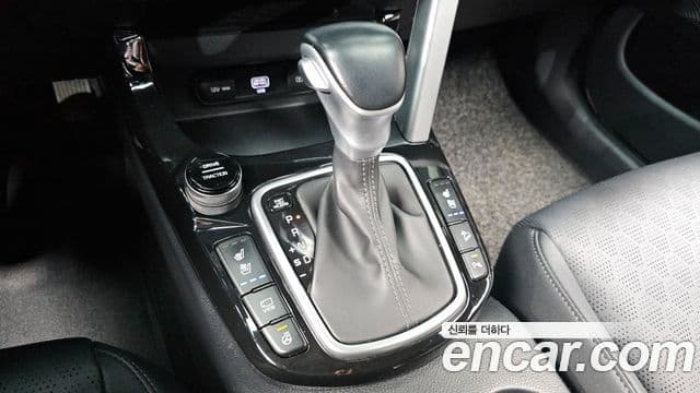 Kia Seltos 2022 — Şəkil 9/20