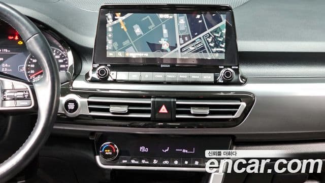 Kia Seltos 2022 — фото 14 из 20