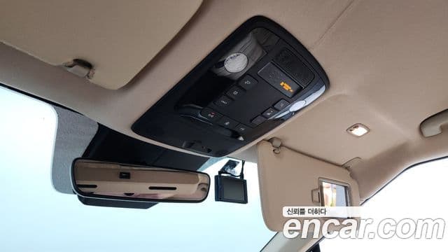 Kia Carnival 2020 — Şəkil 17/20
