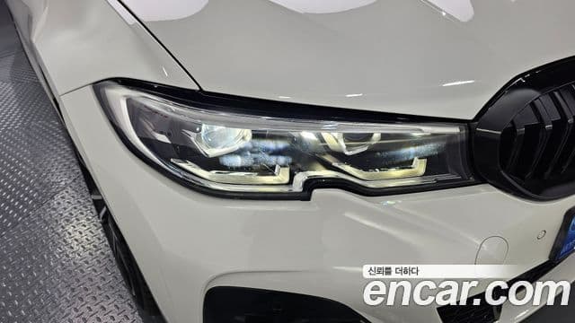 BMW 3 Series 2022 — Şəkil 13/30