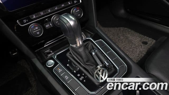 Volkswagen Arteon 2019 — ფოტო 9/20
