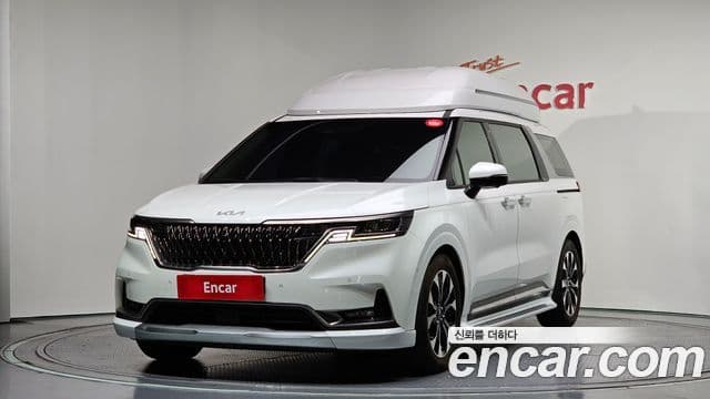 Kia Carnival 2021 — ფოტო 1/20