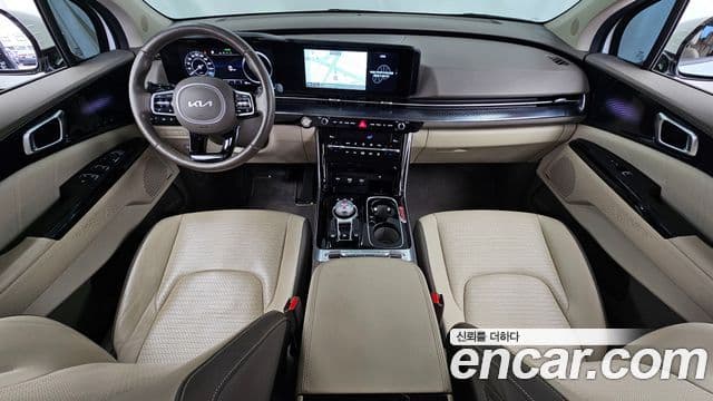 Kia Carnival 2021 — ფოტო 7/20