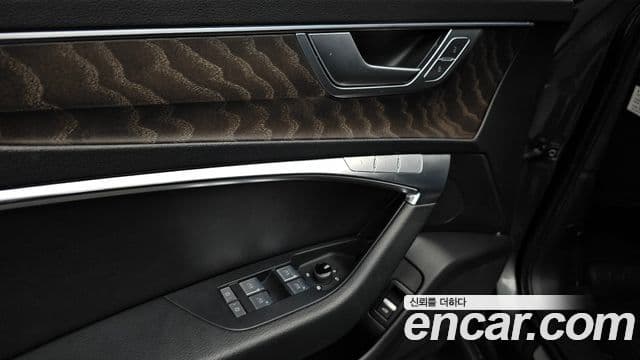 Audi A6 2022 — ფოტო 18/20