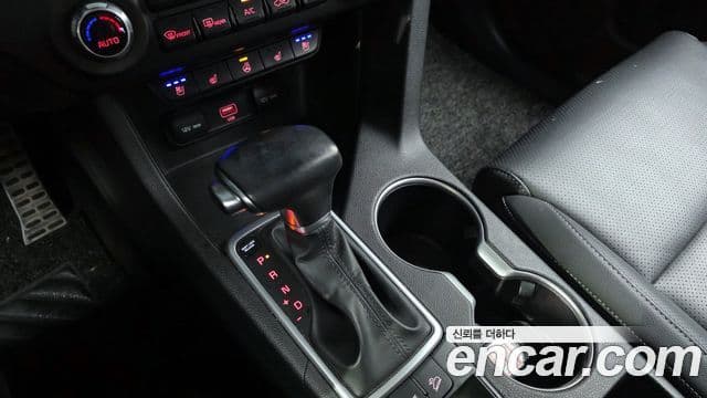 Kia Sportage The Bold 2020 — Şəkil 13/20