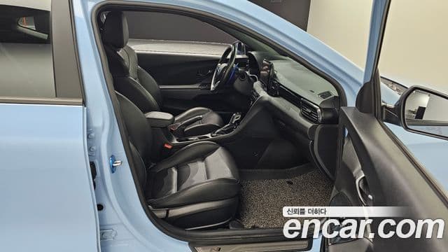 Hyundai Veloster 2021 — ფოტო 5/20