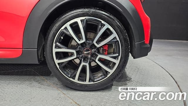 Mini Cooper S 2021 — ფოტო 5/20