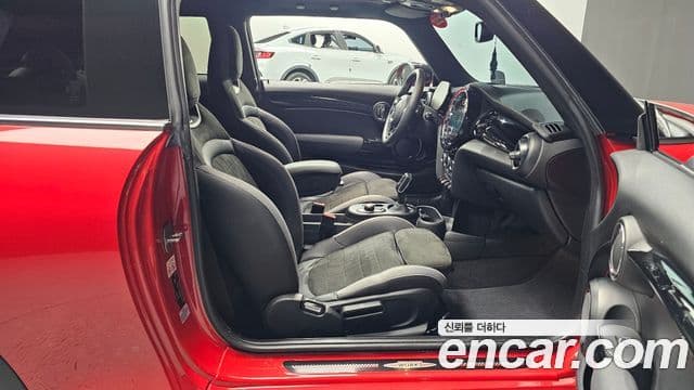 Mini Cooper S 2021 — ფოტო 11/20
