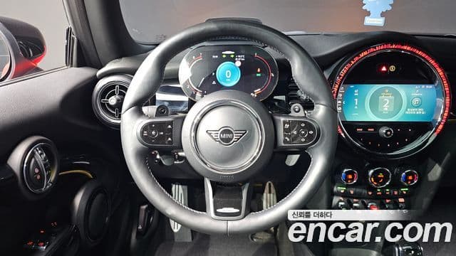Mini Cooper S 2021 — ფოტო 13/20