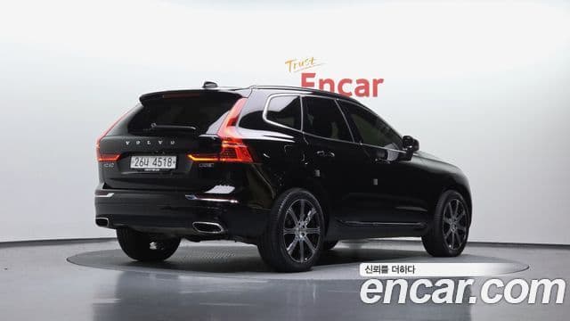 Volvo XC60 2019 — Şəkil 2/20