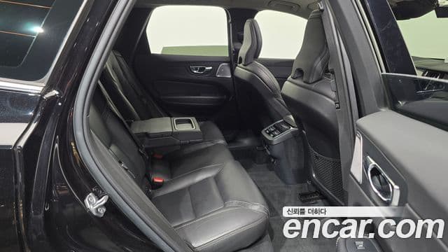 Volvo XC60 2019 — Şəkil 12/20