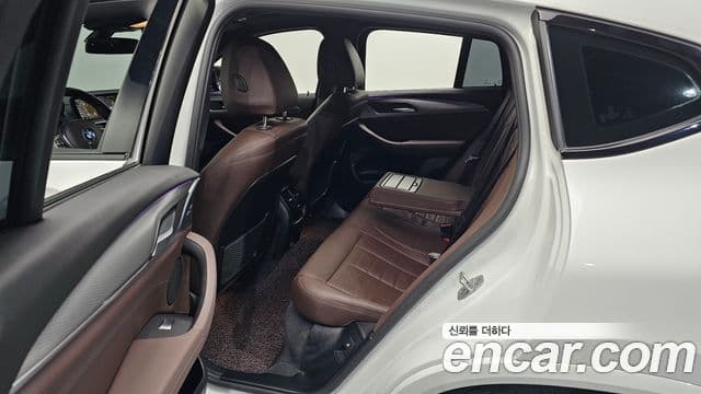 BMW X4 2020 — фото 11 из 20