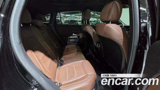Mercedes-Benz GLA-Class 2023 — ფოტო 20/20