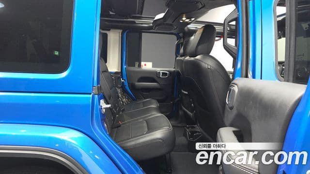 Jeep Wrangler 2022 — Photo 20/20