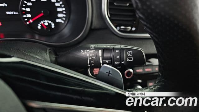Kia Sportage The Bold 2019 — Şəkil 15/20