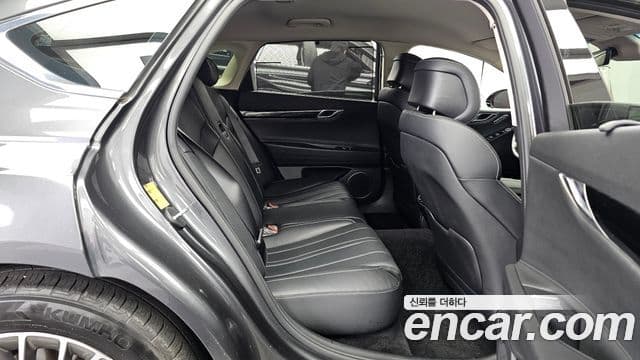 Genesis Electrified G80 2020 — Şəkil 12/20