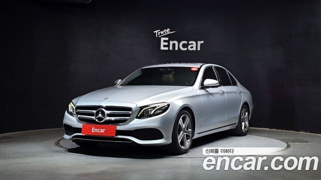 Mercedes-Benz E-Class 2018 — Şəkil 1/20