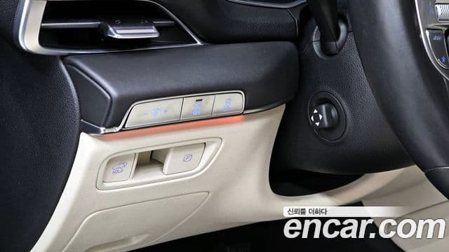 Genesis GV80 2021 — ფოტო 14/20