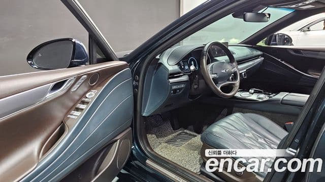 Genesis Electrified G80 2022 — ფოტო 14/20