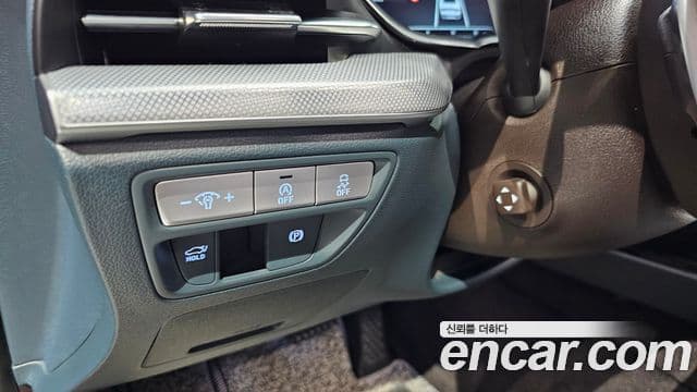 Genesis Electrified G80 2022 — ფოტო 18/20
