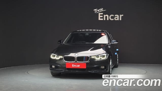 BMW 3 Series 2018 — ფოტო 12/20