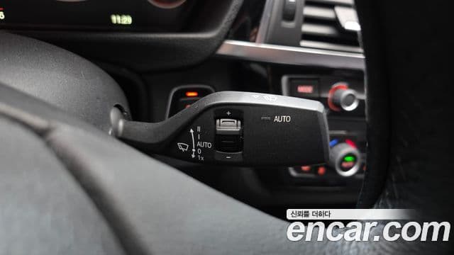 BMW 3 Series 2018 — ფოტო 1/20