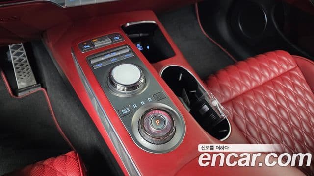Genesis GV70 2021 — ფოტო 7/20