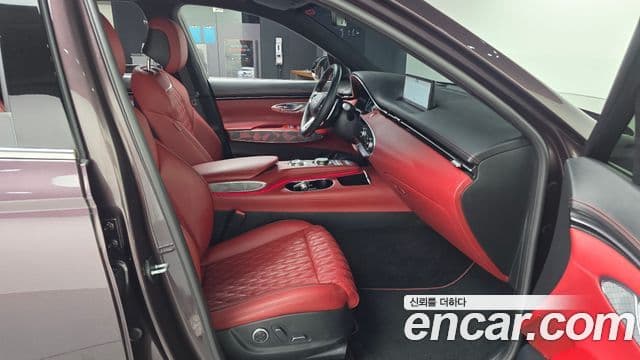 Genesis GV70 2021 — ფოტო 20/20