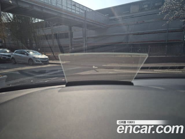 Volkswagen Tiguan 2018 — Photo 7/19