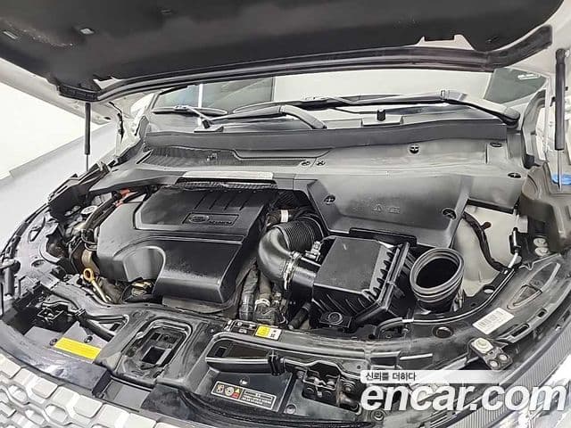 Land Rover Discovery Sport 2021 — ფოტო 6/20
