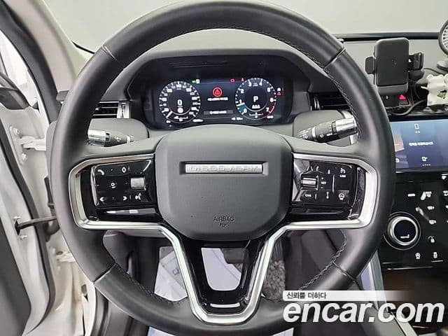 Land Rover Discovery Sport 2021 — ფოტო 8/20