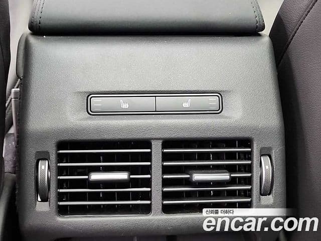 Land Rover Discovery Sport 2021 — ფოტო 13/20