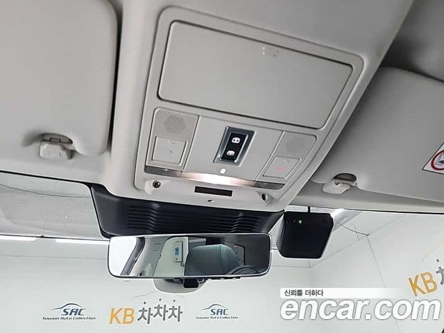 Land Rover Discovery Sport 2021 — ფოტო 17/20