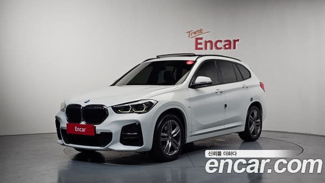 BMW X1 2022 — Şəkil 1/20