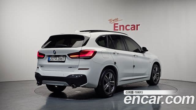 BMW X1 2022 — Şəkil 2/20