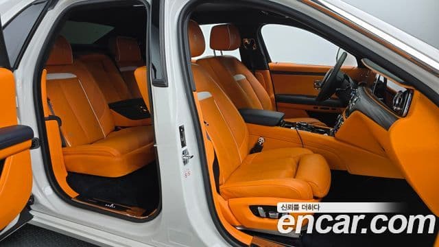 Rolls-Royce Ghost 2021 — ფოტო 10/20