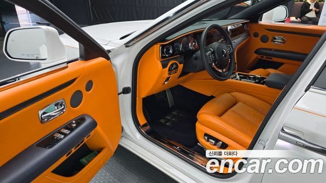 Rolls-Royce Ghost 2021 — ფოტო 11/20