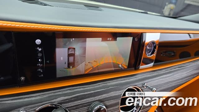 Rolls-Royce Ghost 2021 — ფოტო 16/20