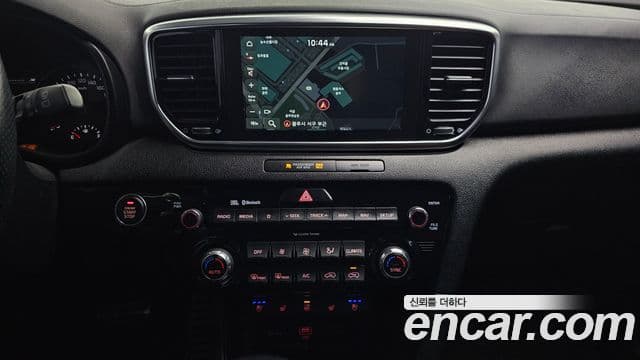 Kia Sportage The Bold 2019 — ფოტო 14/20