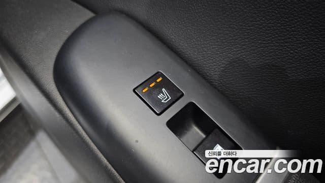 Hyundai Grandeur Hybrid 2023 — Photo 19/20