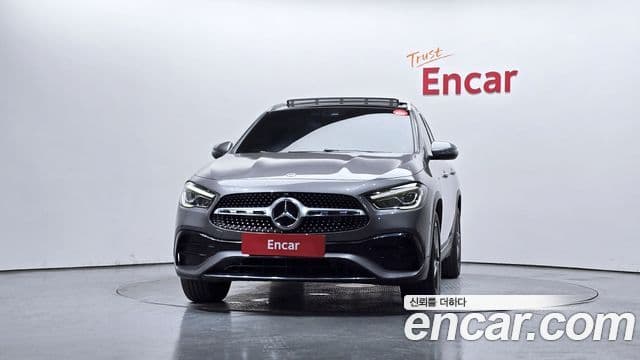 Mercedes-Benz GLA-Class 2020 — ფოტო 2/20