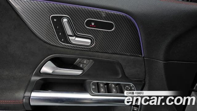 Mercedes-Benz GLA-Class 2020 — ფოტო 17/20