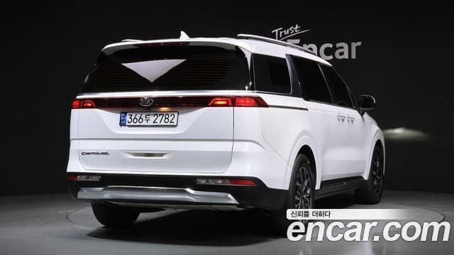 Kia Carnival 2020 — Şəkil 2/20