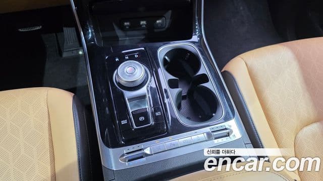 Kia Carnival 2020 — Şəkil 9/20