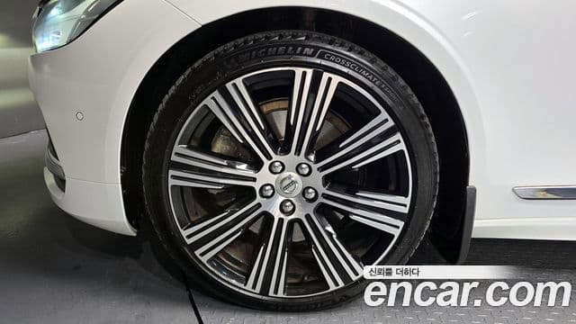 Volvo S90 2022 — Photo 5/20