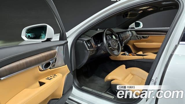 Volvo S90 2022 — Photo 11/20