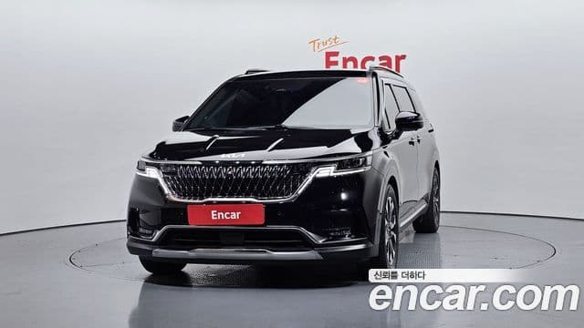 Kia Carnival 2023 — ფოტო 3/20